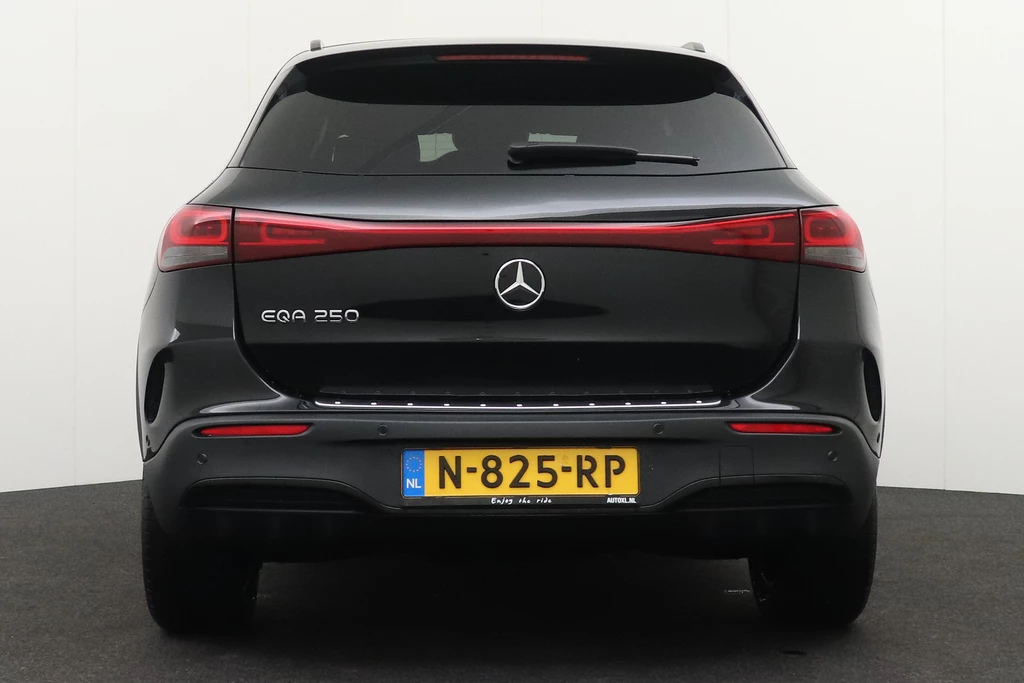 Mercedes-Benz EQA – foto 3
