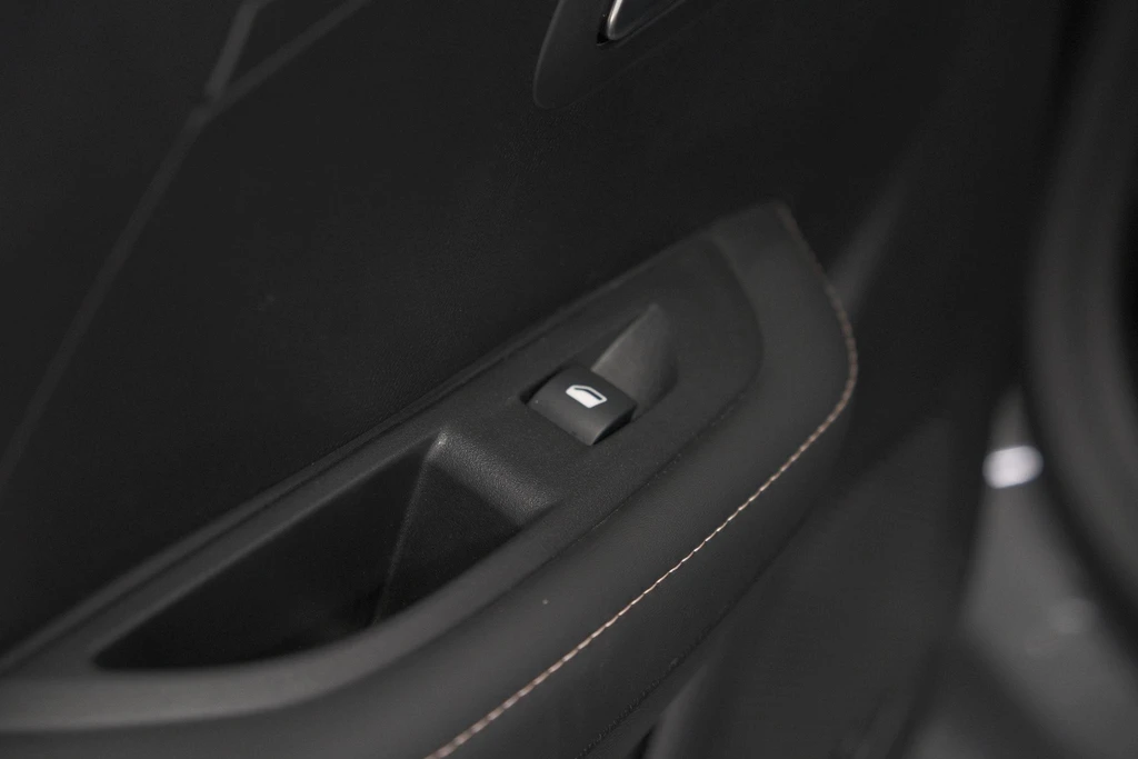 Peugeot 208 – foto 34