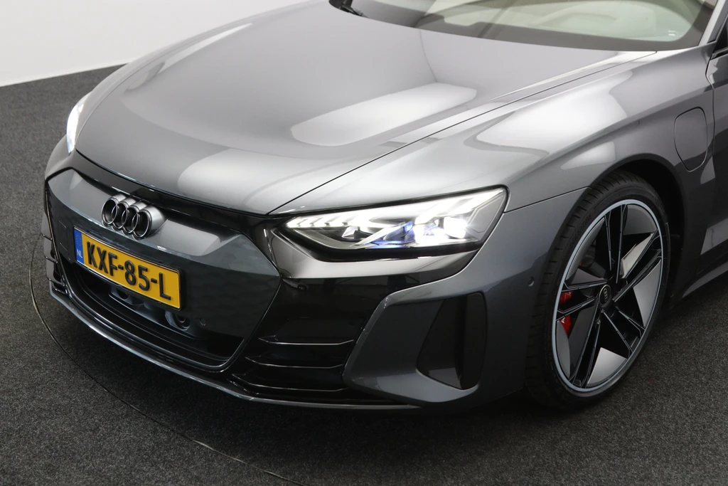 Audi e-tron GT – foto 3