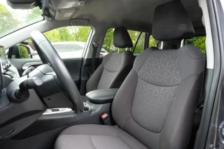 Toyota RAV4 – thumbnail 9