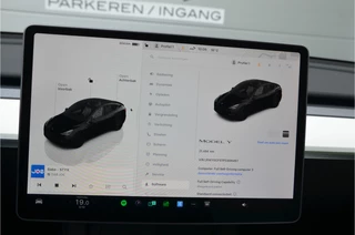Tesla Model Y – thumbnail 23