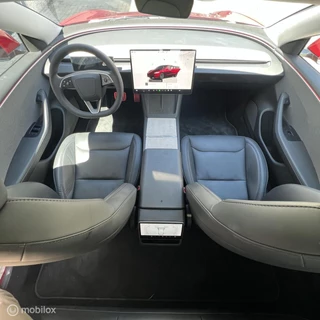 Tesla Model 3 – thumbnail 10