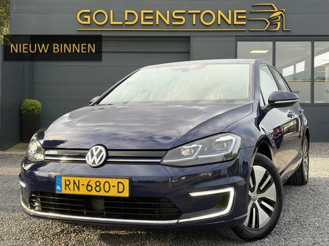 Volkswagen e-Golf e-Golf ✓SOH 88.57%✓Carplay✓Navi✓Leder✓Clima✓Cruise✓Pdc V+A✓LED✓16'' Lm velgen✓N.A.P✓Apk tot 02-2027