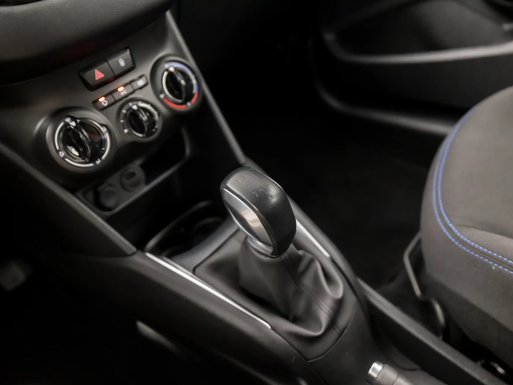 Peugeot 208 – foto 11