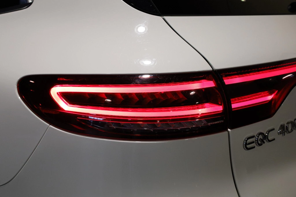 Mercedes-Benz EQC – foto 28