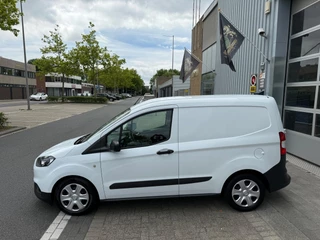 Ford Transit Courier – thumbnail 5