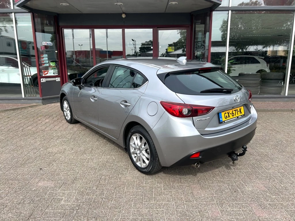 Mazda 3 – foto 2
