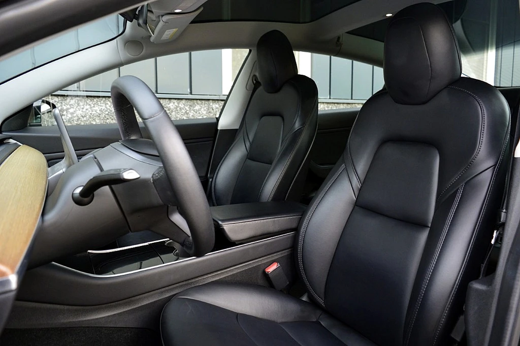 Tesla Model 3 – foto 14