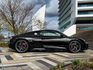 Audi R8 – thumbnail 9