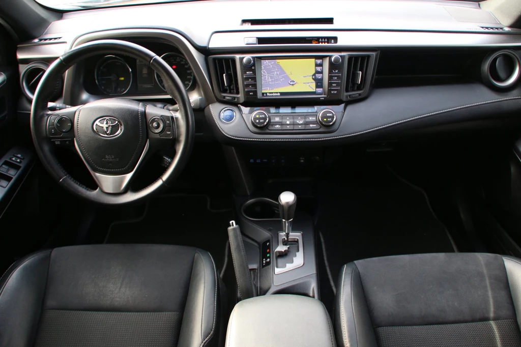 Toyota RAV4 – foto 12