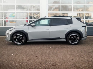Kia EV4 – thumbnail 3