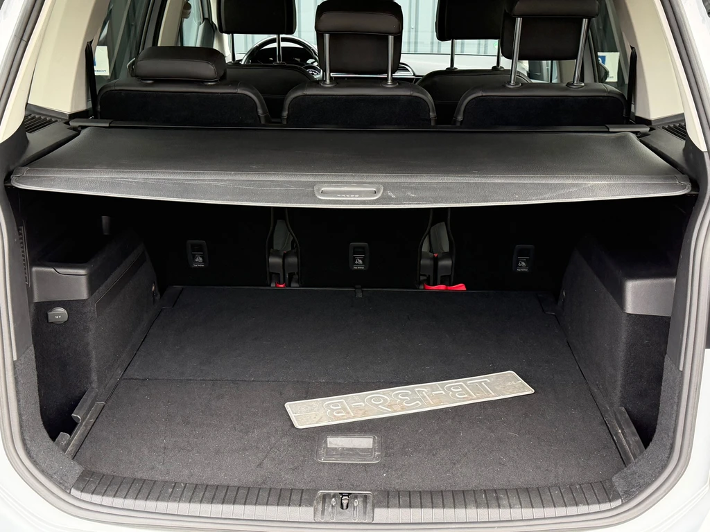 Volkswagen Touran – foto 8