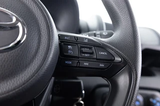 Toyota Yaris – thumbnail 18