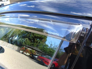 Toyota C-HR – thumbnail 10