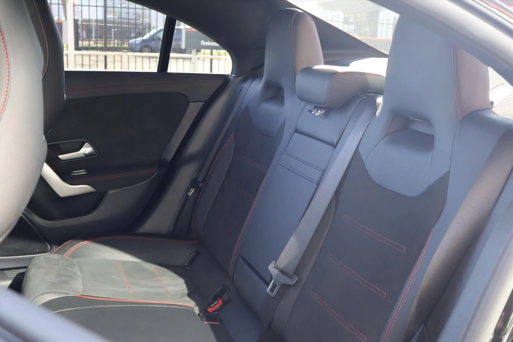 Mercedes-Benz CLA – foto 18