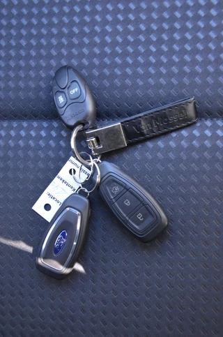 Ford Focus – thumbnail 78