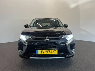 Mitsubishi Outlander – thumbnail 8