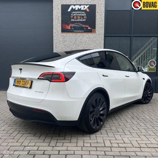 Tesla Model Y – thumbnail 5