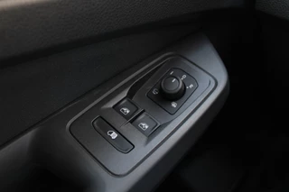Ford Transit Connect – thumbnail 18