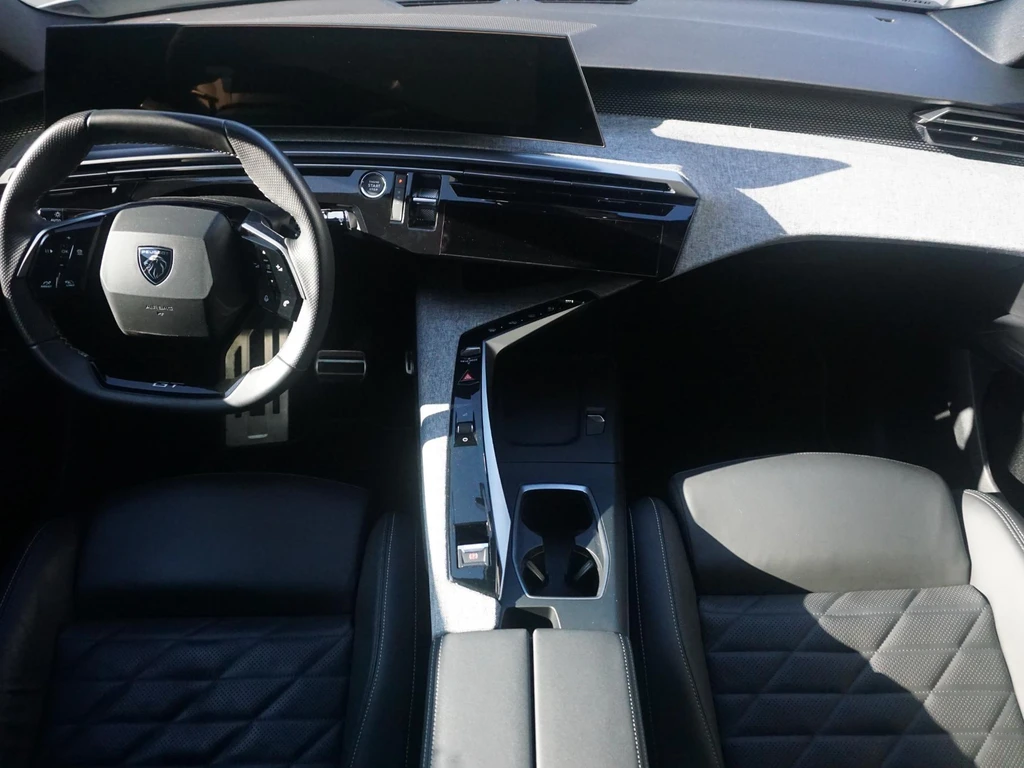Peugeot e-3008 – foto 23