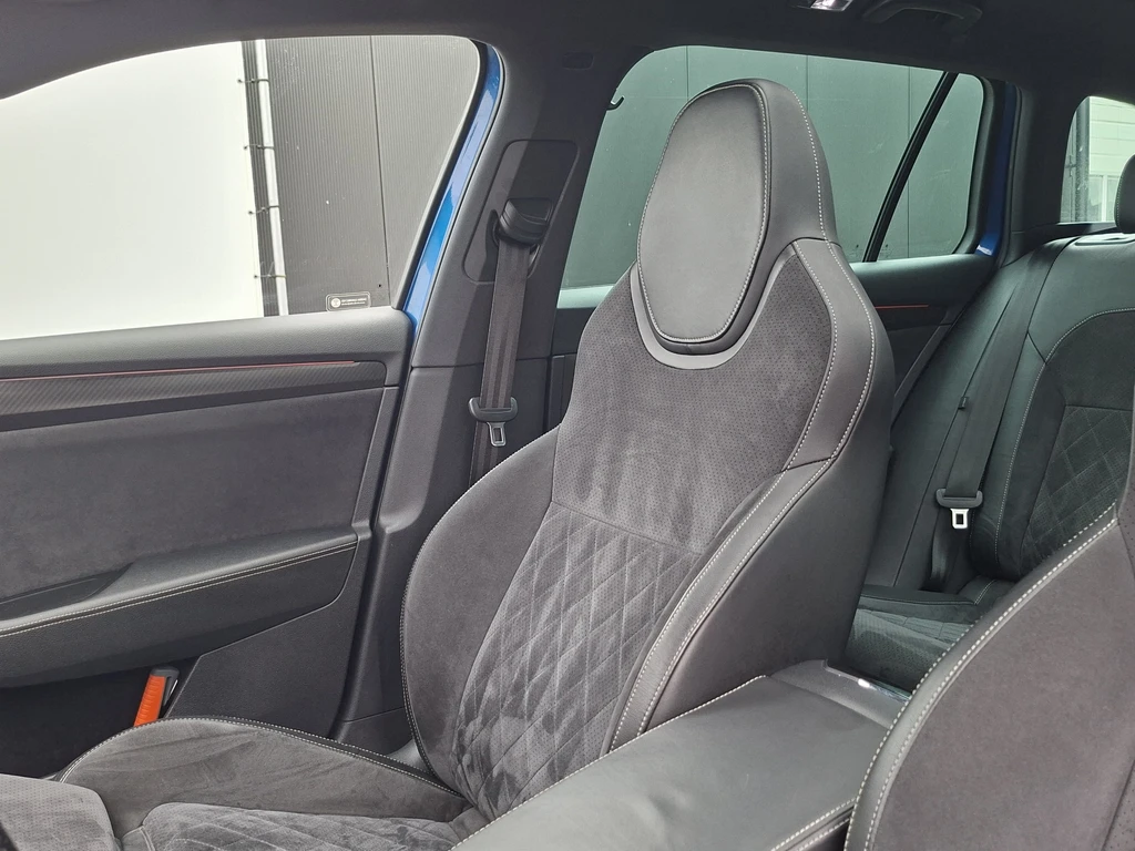 Škoda Superb – foto 30