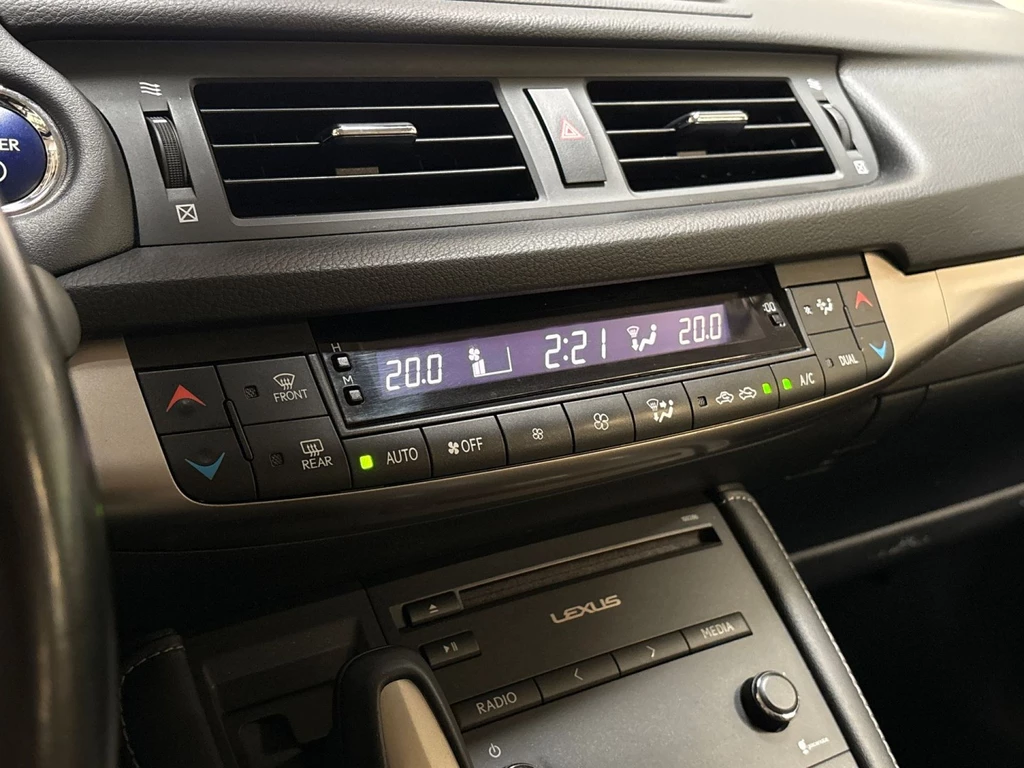 Lexus CT – foto 8