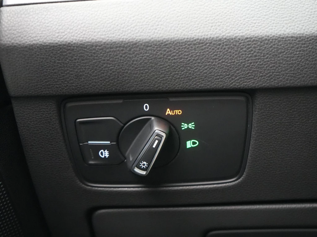 Volkswagen Passat – foto 36