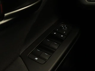 Toyota C-HR – thumbnail 18