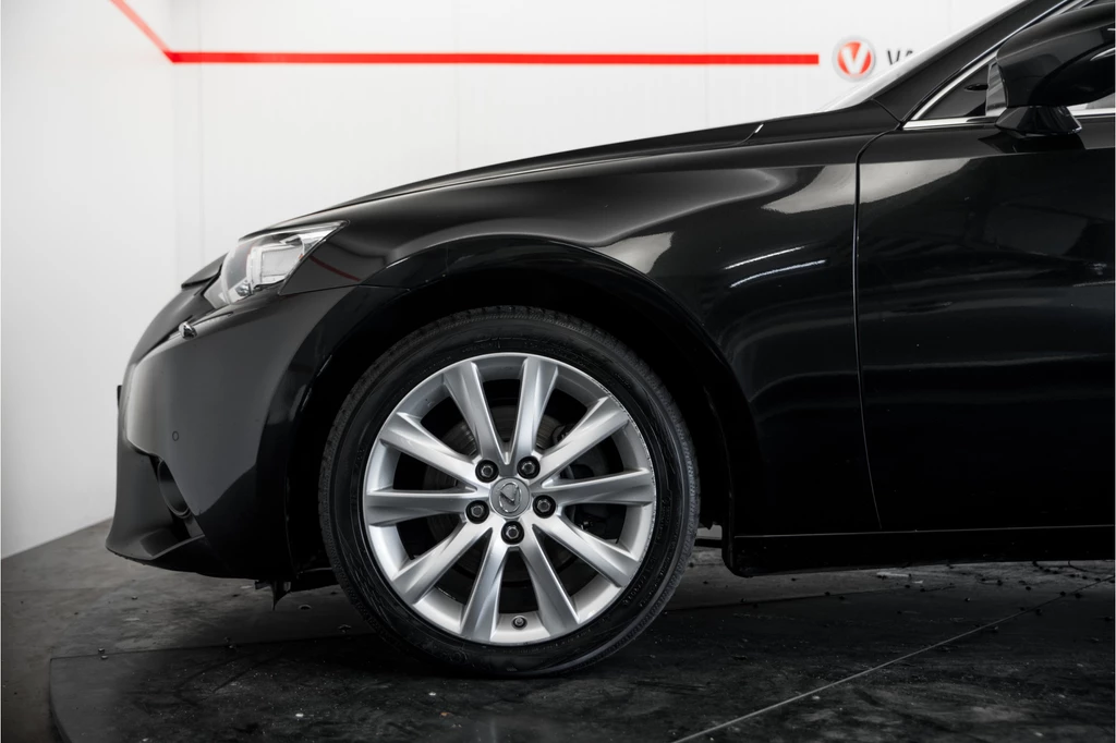 Lexus IS – foto 19