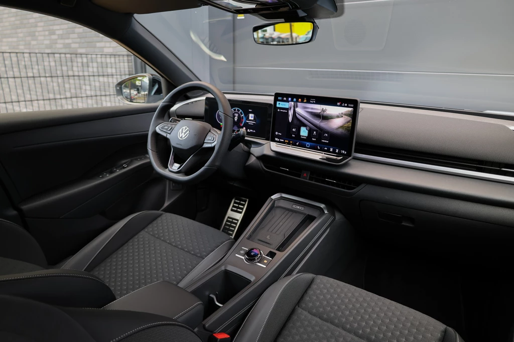 Volkswagen T-Roc – foto 29