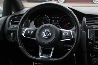 Volkswagen Golf – thumbnail 8