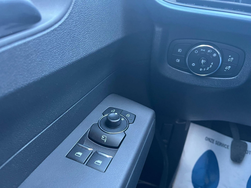 Ford Transit Courier – foto 24