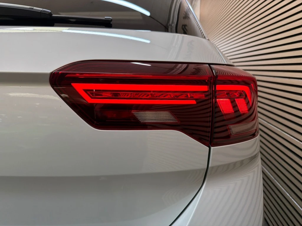 Volkswagen T-Roc – foto 10
