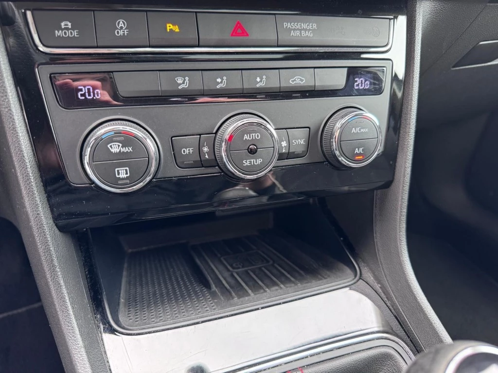 SEAT Leon – foto 32