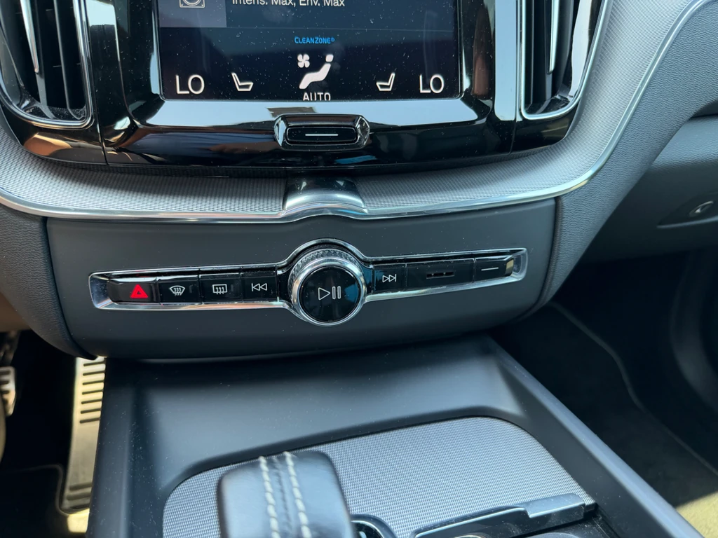 Volvo XC60 – foto 18