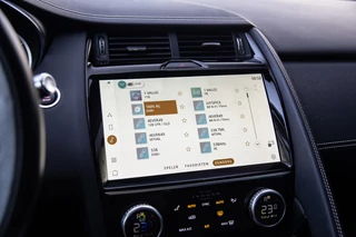 Jaguar E-PACE – thumbnail 14