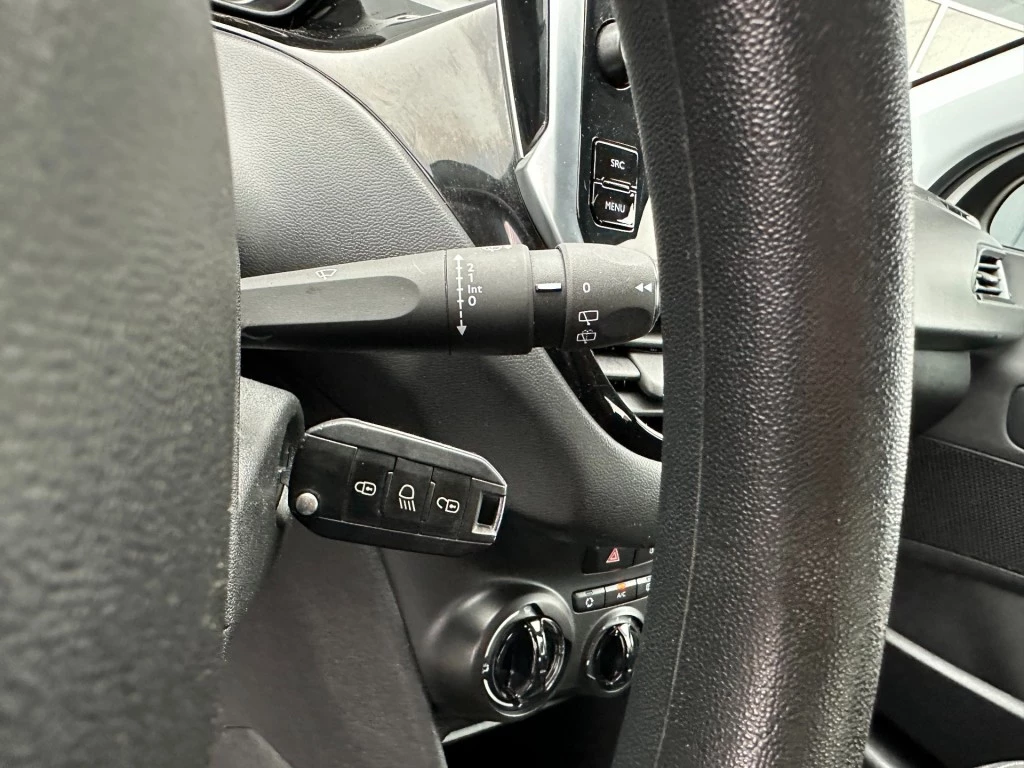 Peugeot 208 – foto 22