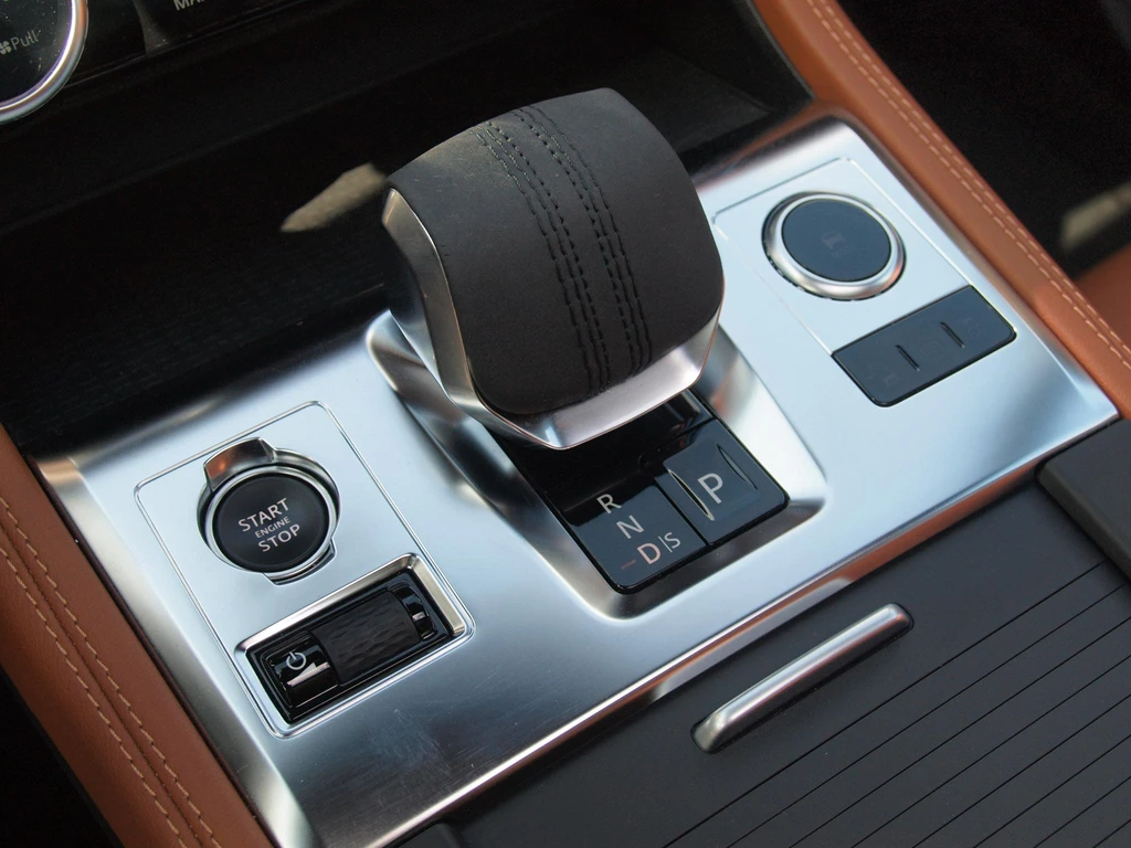 Jaguar F-PACE – foto 29