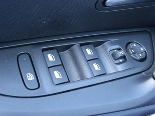 Peugeot 2008 – thumbnail 18