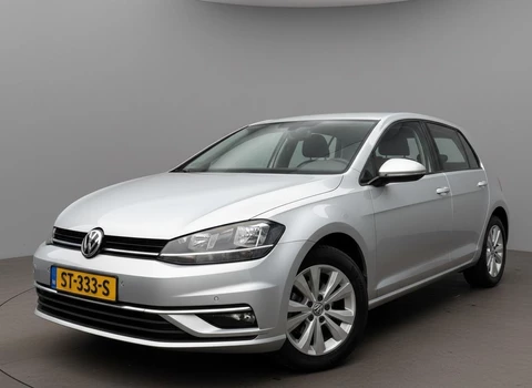 Volkswagen Golf 1.0 TSI Highline Carplay Led Cruise Nl Auto 2018 Massagefunctie 6 Bak Groot Navigatie Scherm 2 De Eigenaar Perfecte Staat