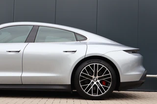 Porsche Taycan – thumbnail 12