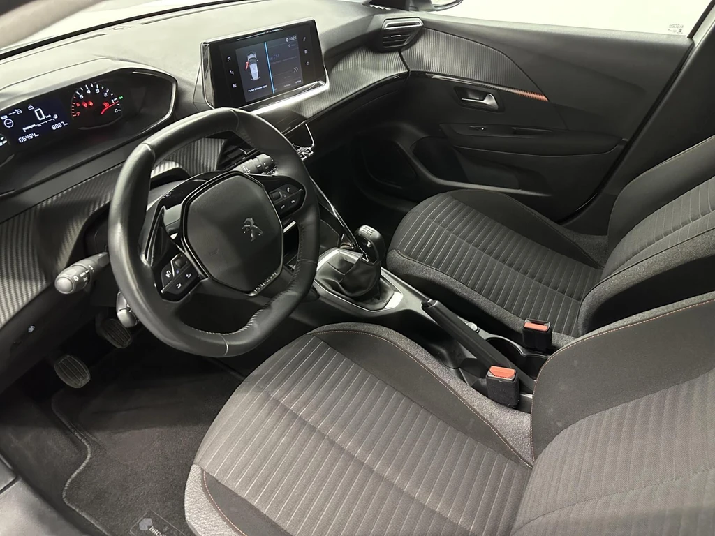 Peugeot 208 – foto 15