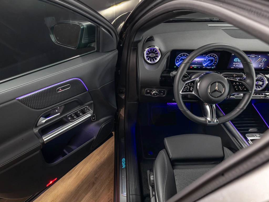 Mercedes-Benz EQA – foto 17