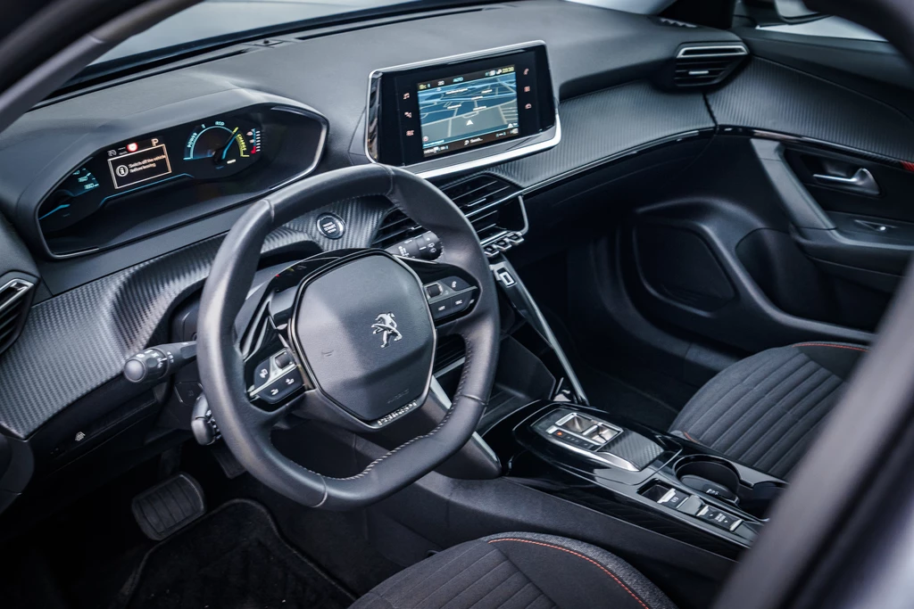 Peugeot e-2008 – foto 29