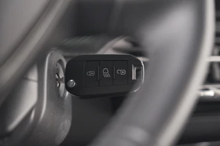 Peugeot 2008 – thumbnail 23