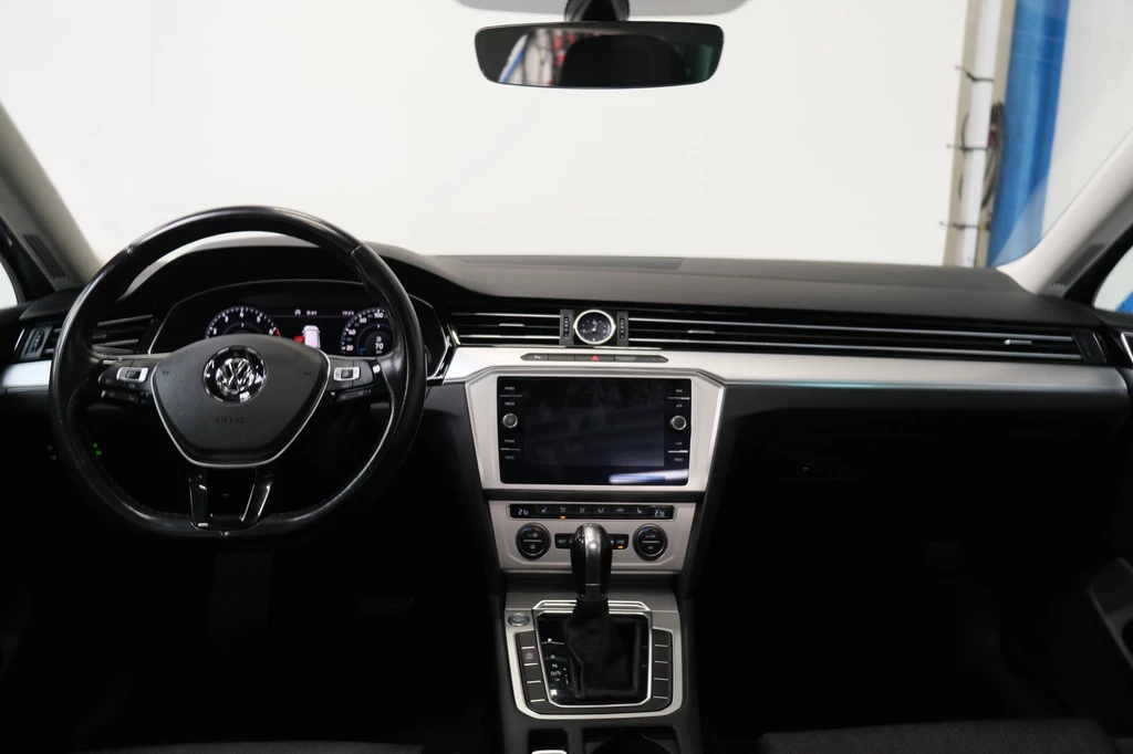 Volkswagen Passat – foto 17