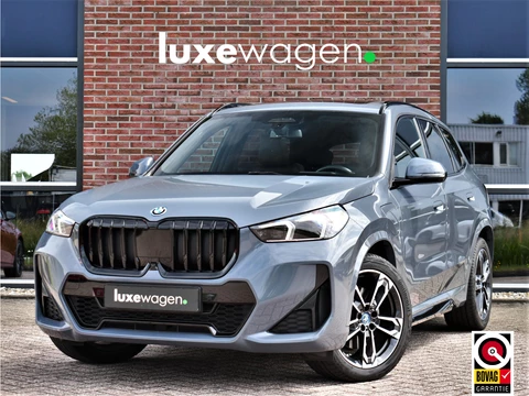 BMW X1 xDrive30e M-Sport Plus Stormbay Pano ACC HUD 360-cam 19inch