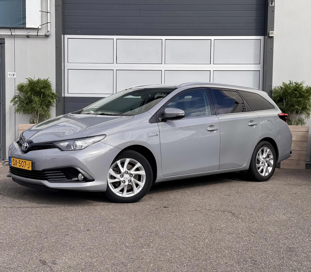 Toyota Auris – foto 2