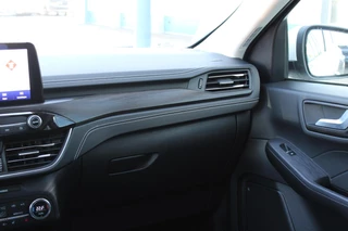 Ford Kuga – thumbnail 18