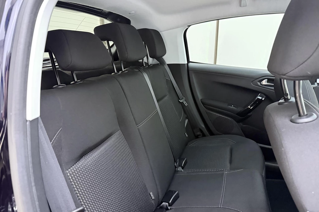 Peugeot 208 – foto 16